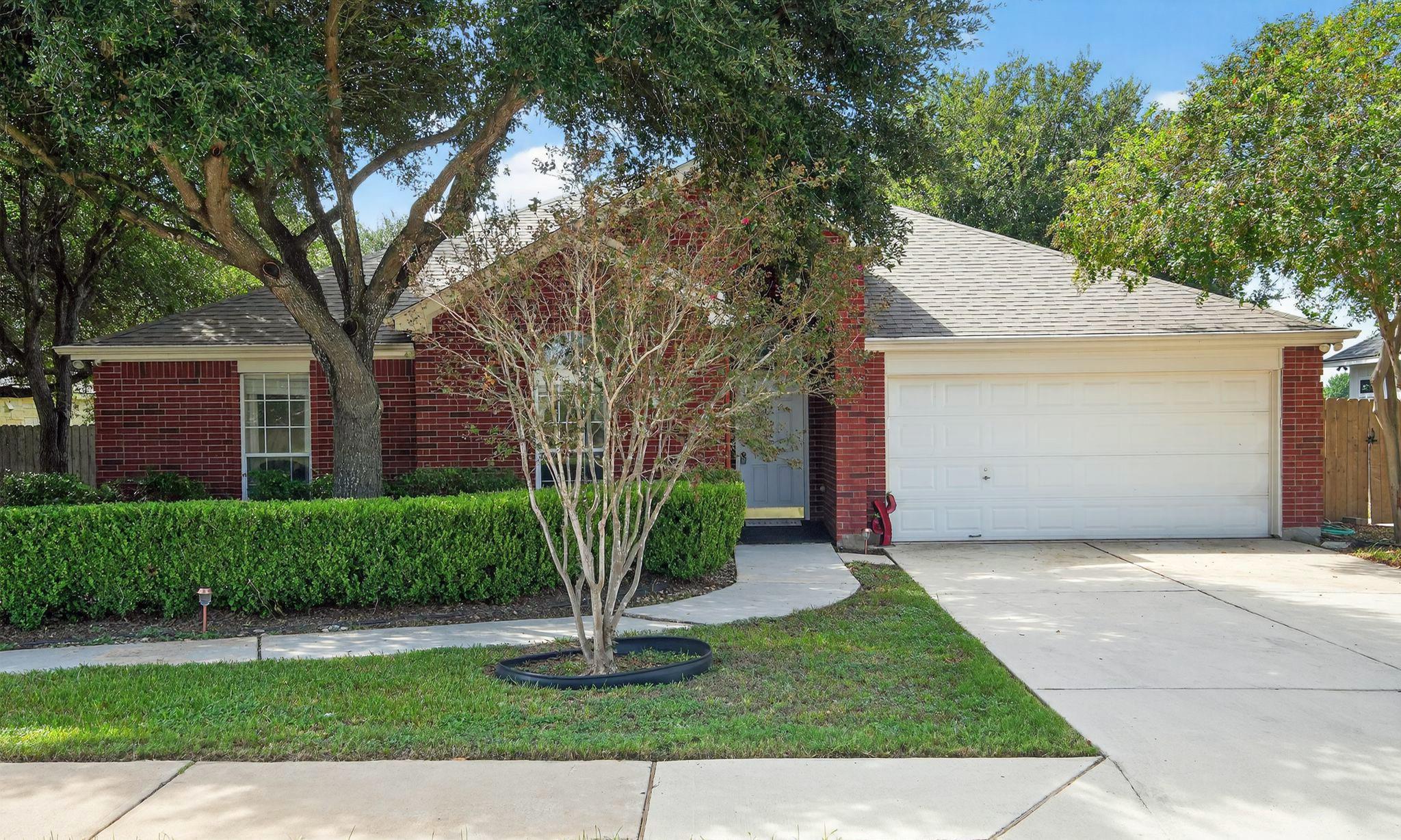 1410 Colton Ln Property Photo 1