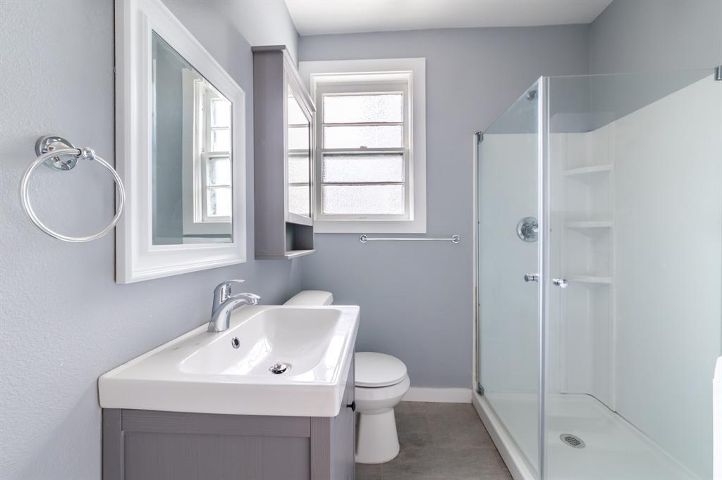 3111 Grooms St #unit D Property Photo 8