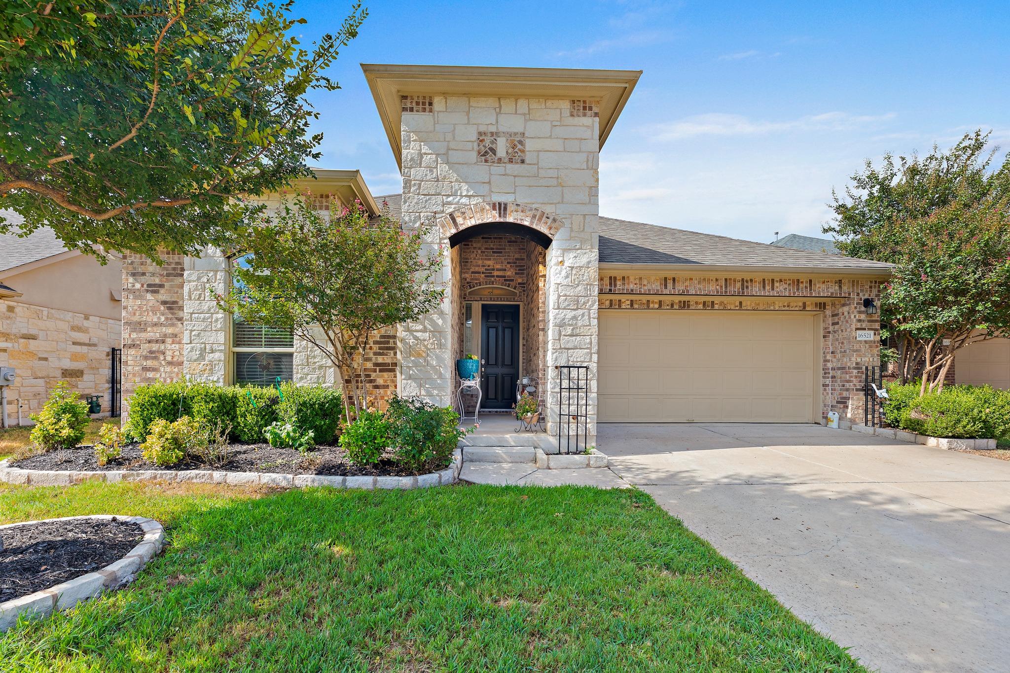 16521 Pallazo Dr Property Photo 1