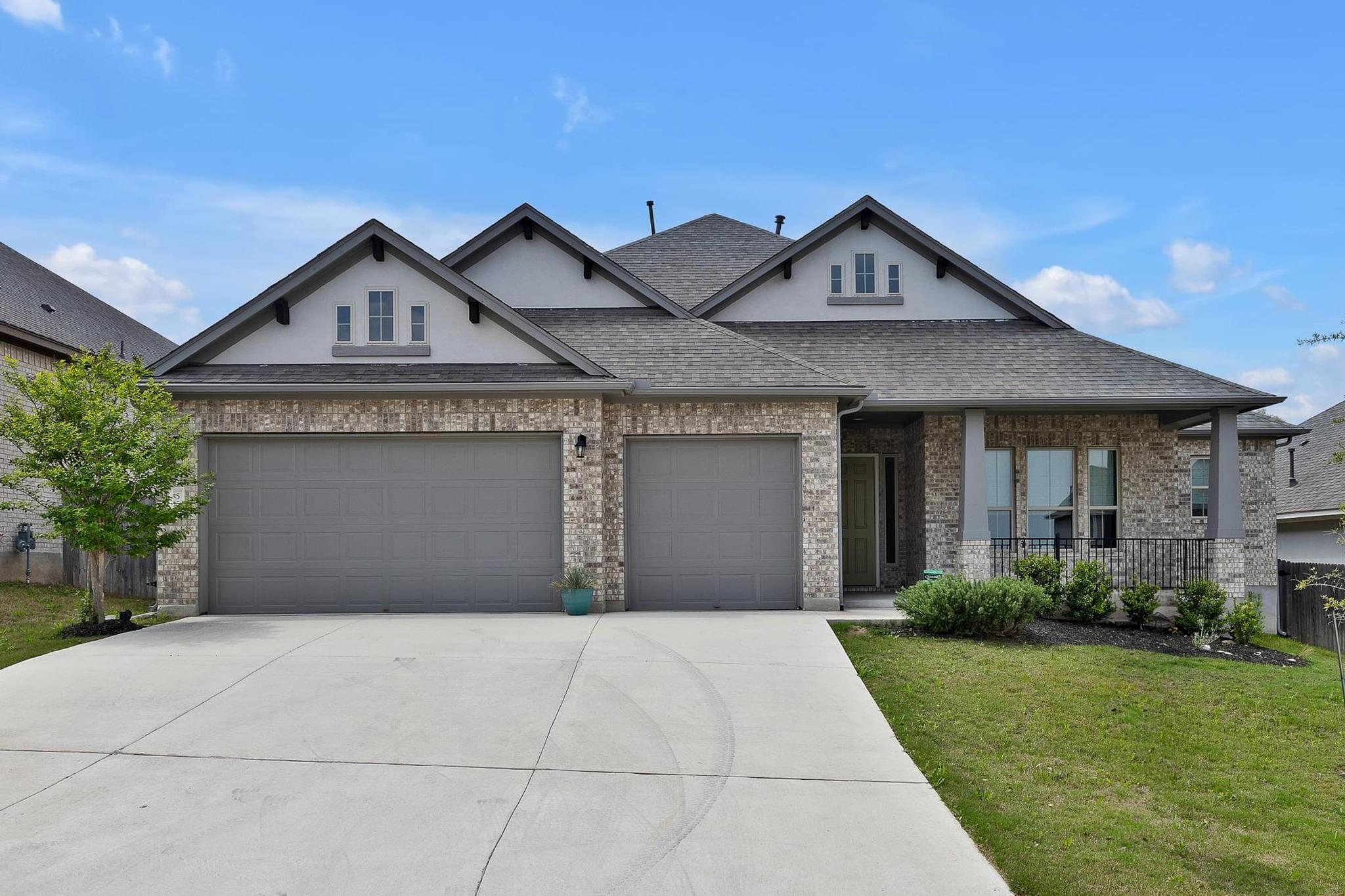 552 Eclipse Dr Property Photo 3