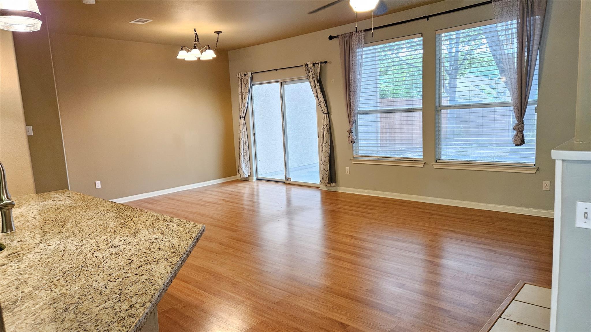 2100 Pipers Field Dr #4 Property Photo 2