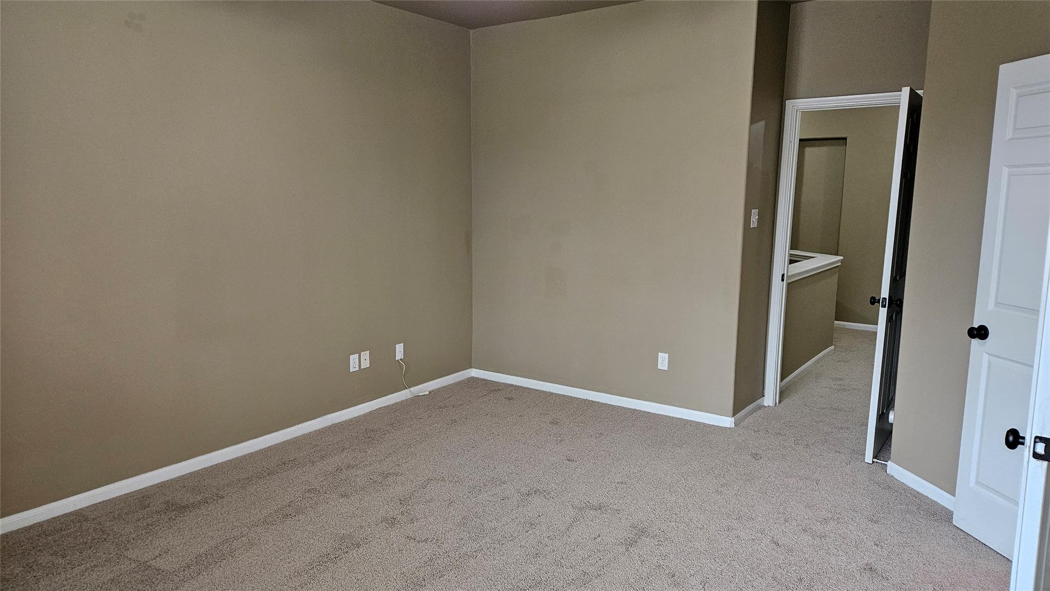 2100 Pipers Field Dr #4 Property Photo 11