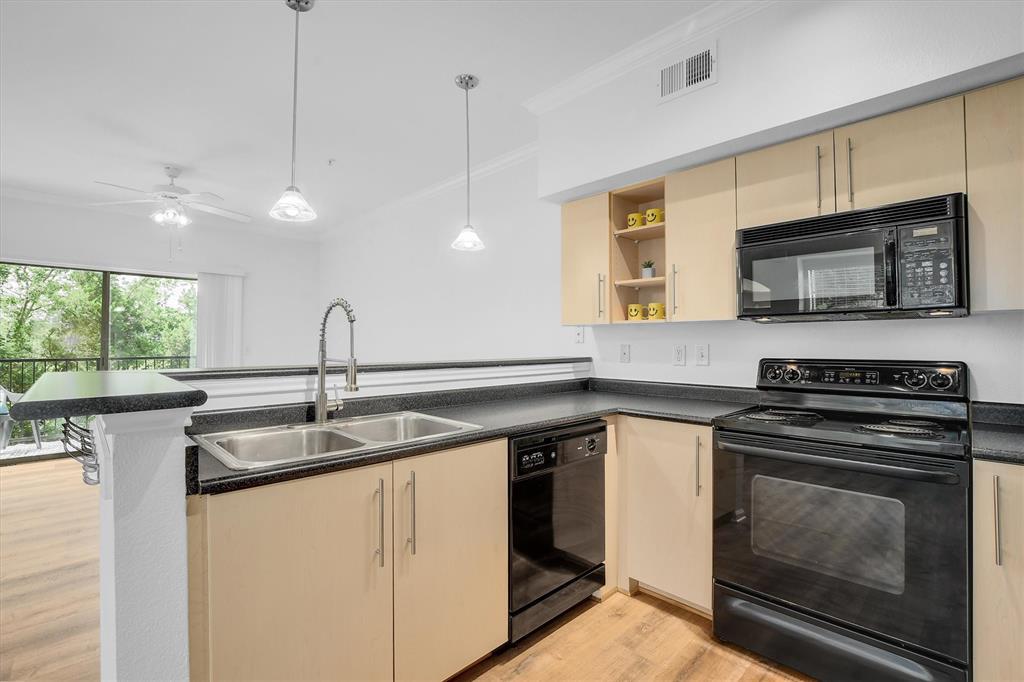 9244046 Property Photo 10
