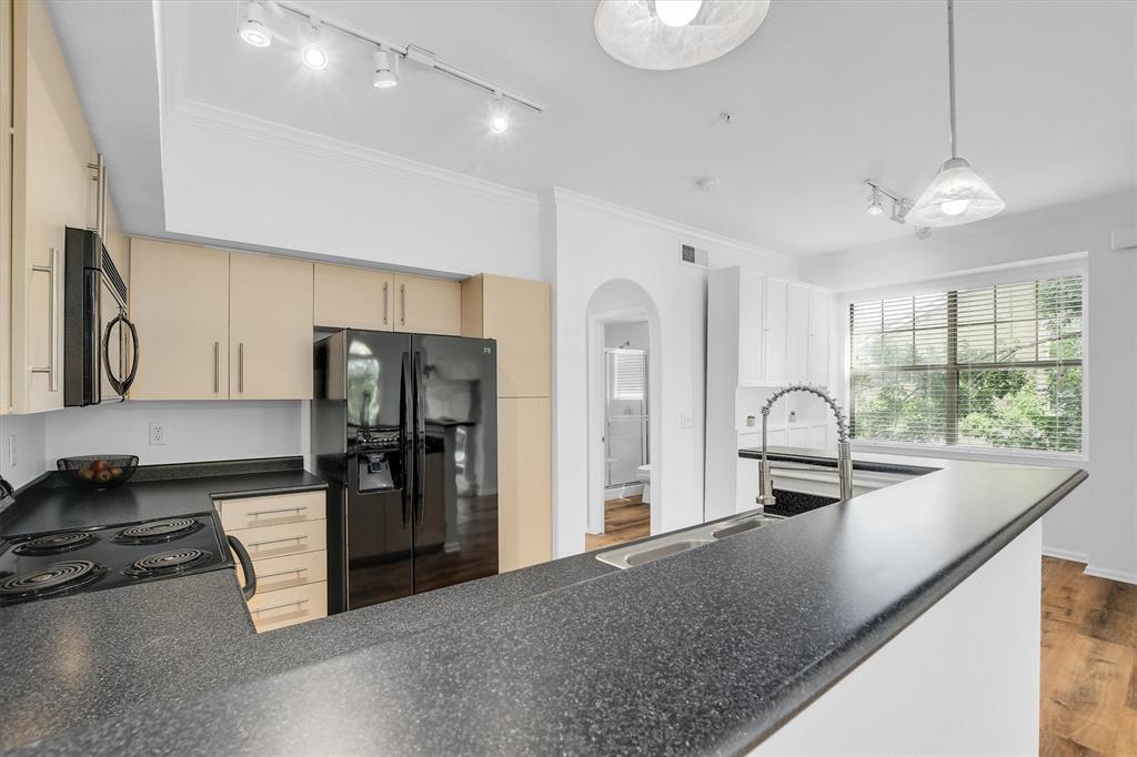 9244046 Property Photo 14