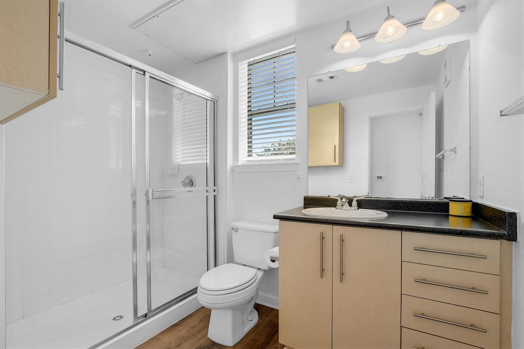 9244046 Property Photo 28