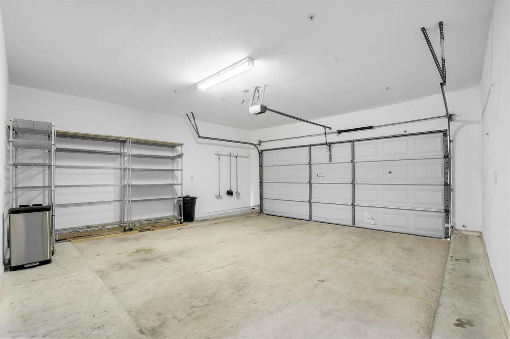 9244046 Property Photo 34