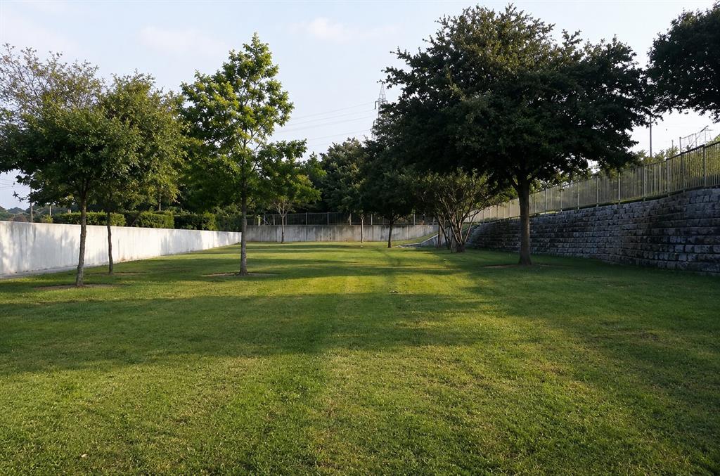 9244046 Property Photo 38