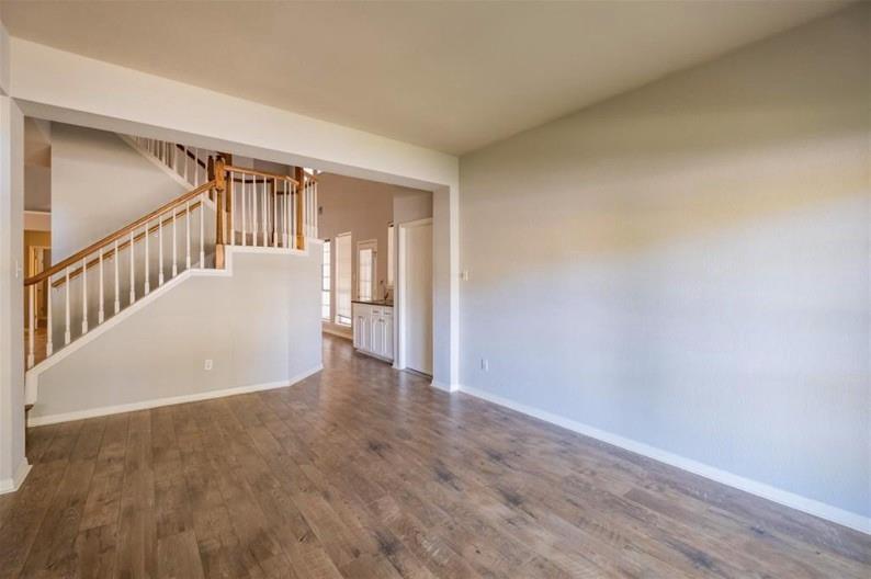 505 Oak Park Dr Property Photo 5