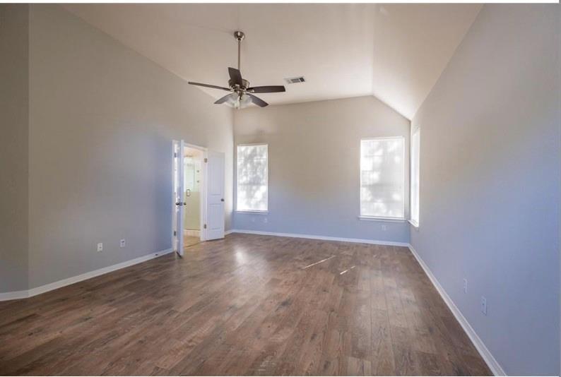 505 Oak Park Dr Property Photo 8