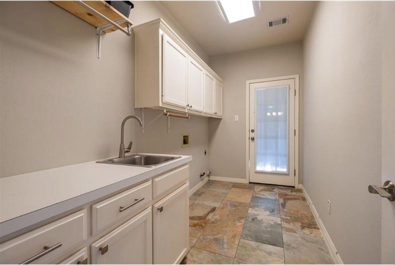 505 Oak Park Dr Property Photo 12