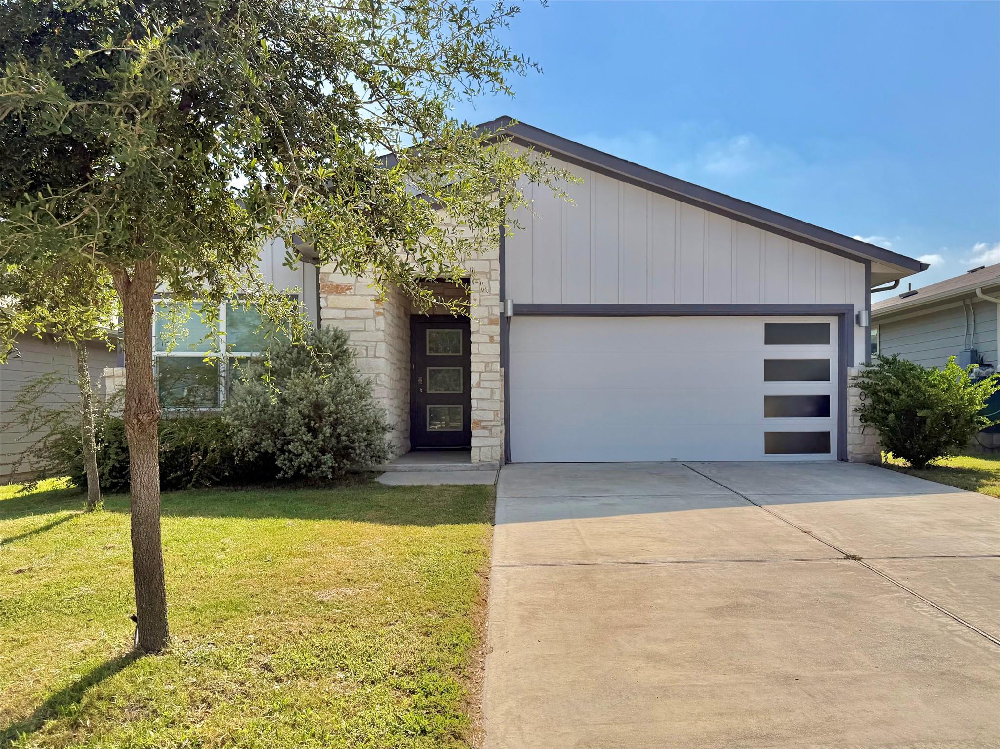 10307 Norshire Ln Property Photo 1