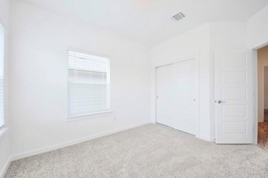 10307 Norshire Ln Property Photo 21