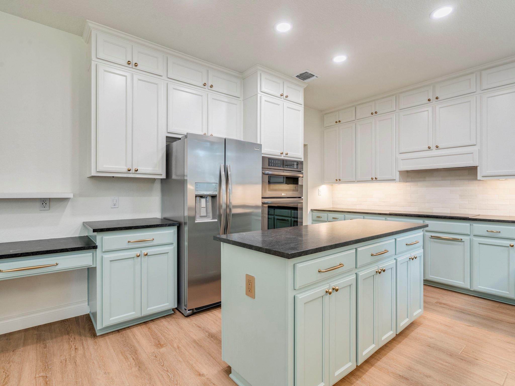 6318 Zadock Woods Dr Property Photo 10