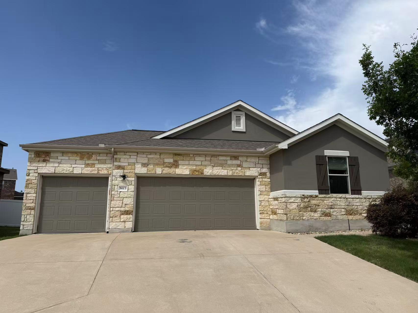 5613 Lehman Way Property Photo