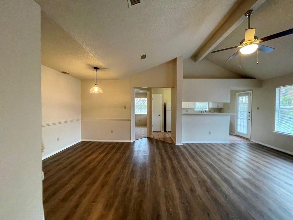 16719 Whitebrush Loop Property Photo 4