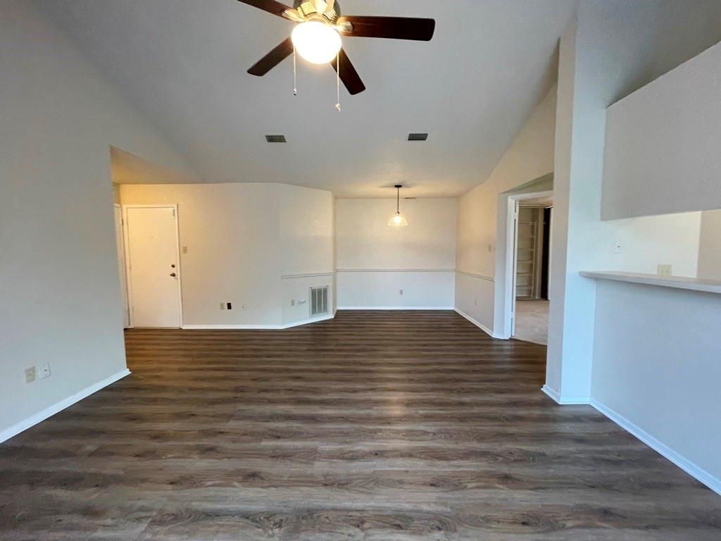 16719 Whitebrush Loop Property Photo 8