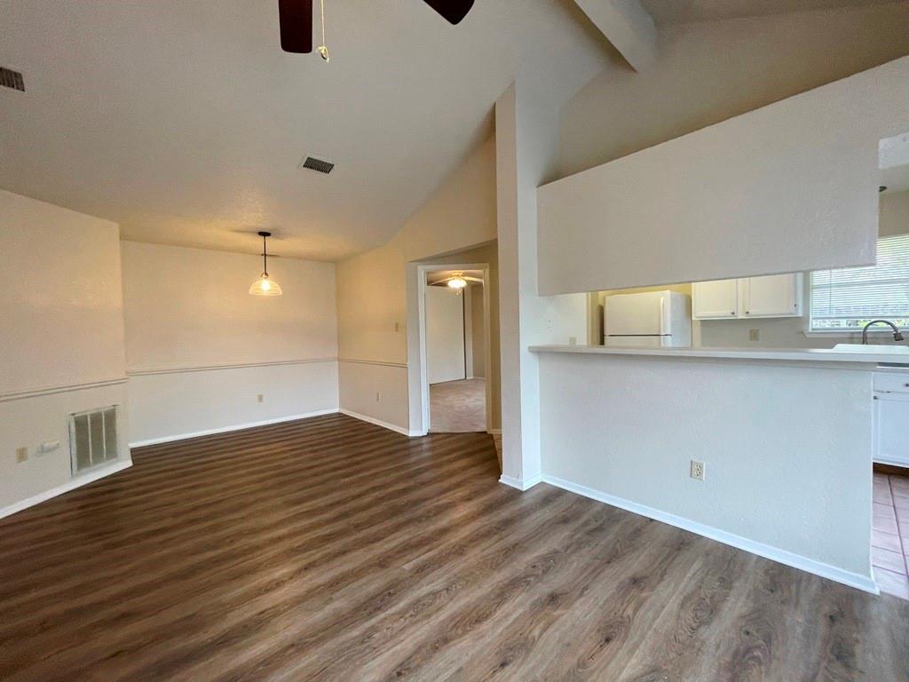 16719 Whitebrush Loop Property Photo 9
