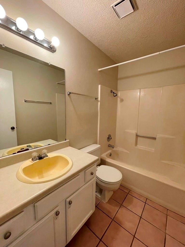 16719 Whitebrush Loop Property Photo 23