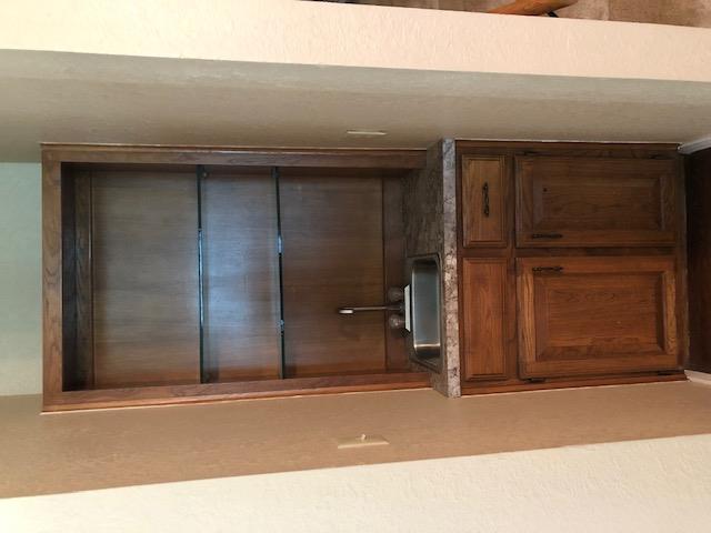 104 Leona St Property Photo 5
