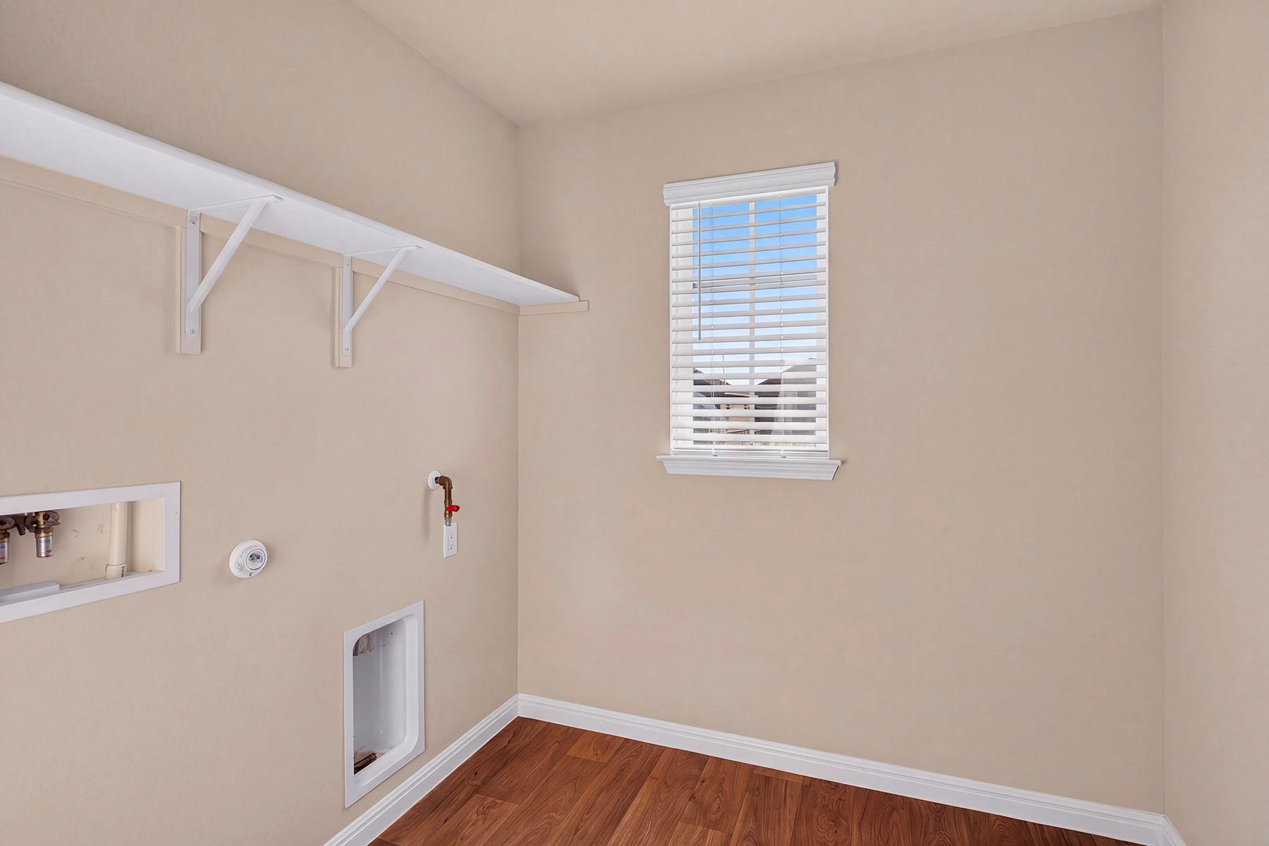 213 Yoakum St Property Photo 23