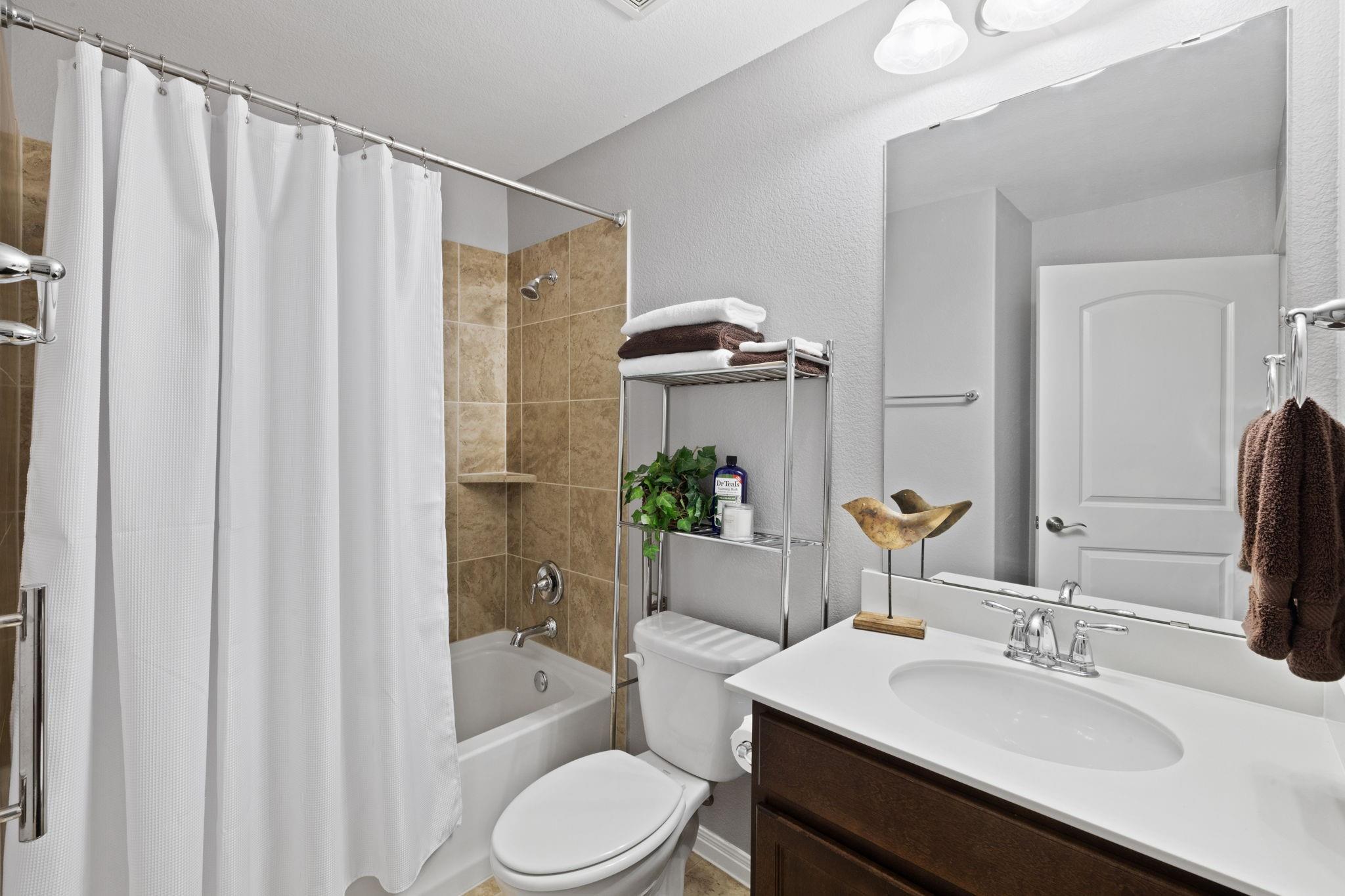 823 Hamilton Ln Property Photo 23