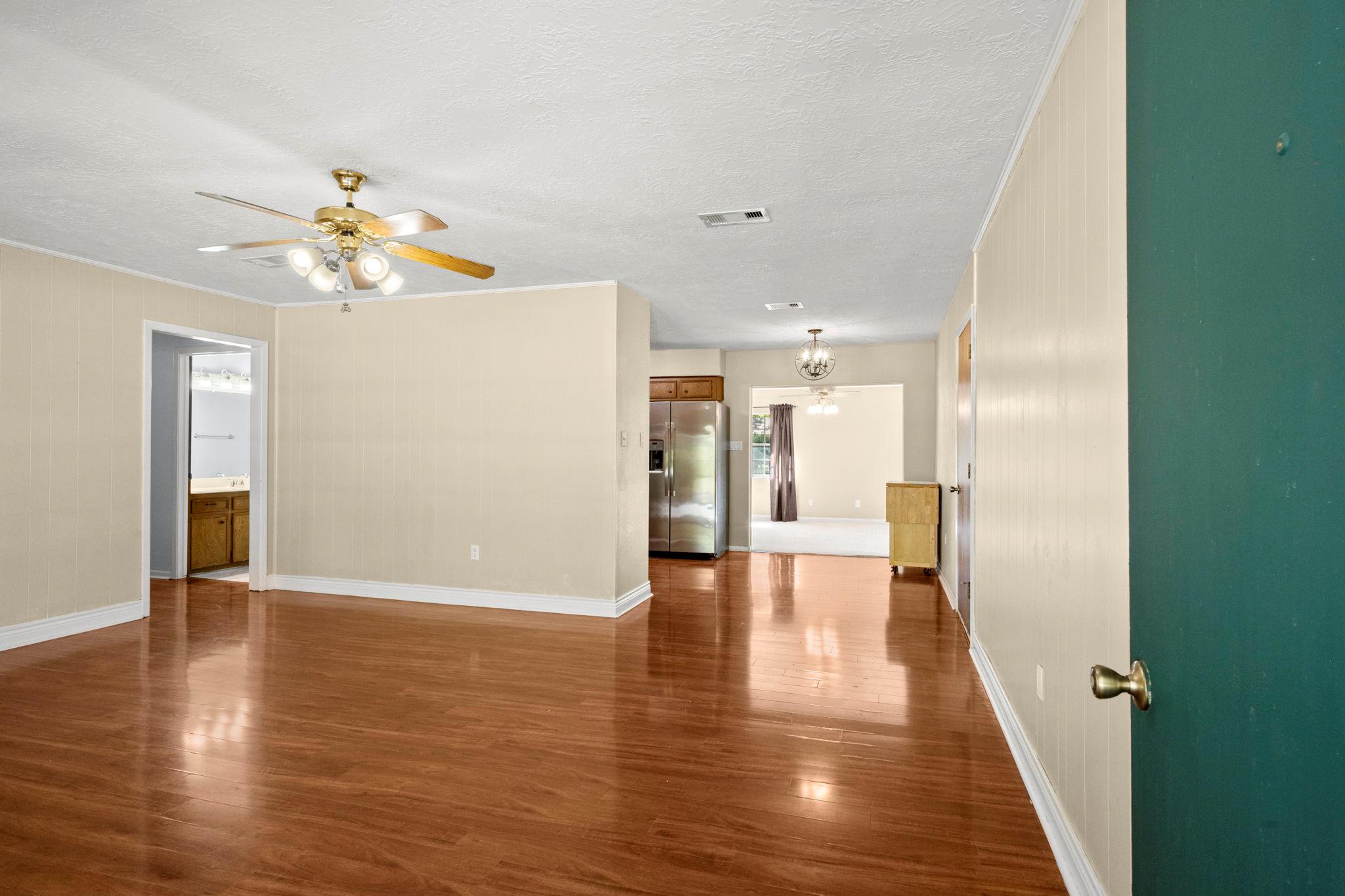 31707 Oak Xing Property Photo 10