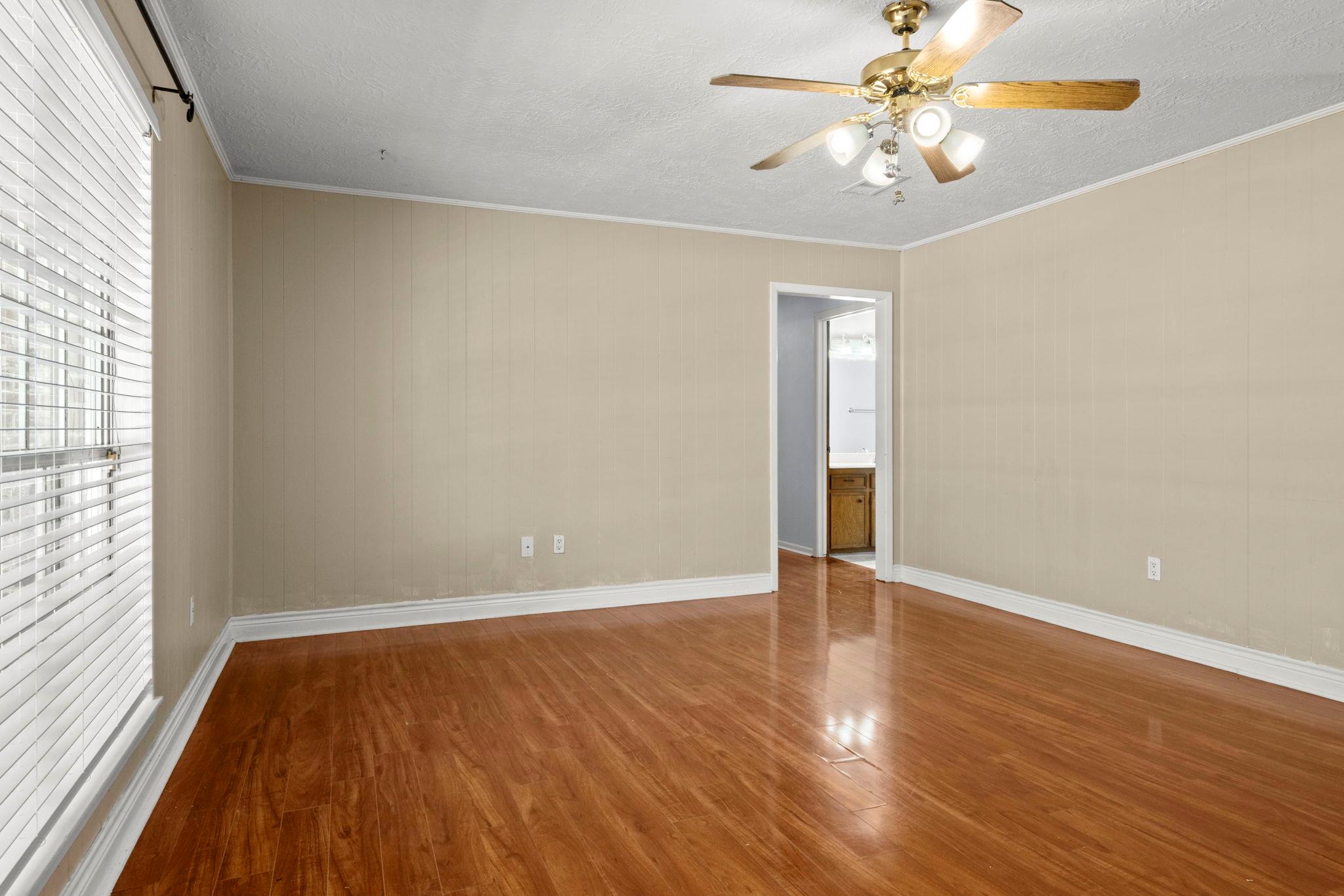 31707 Oak Xing Property Photo 11