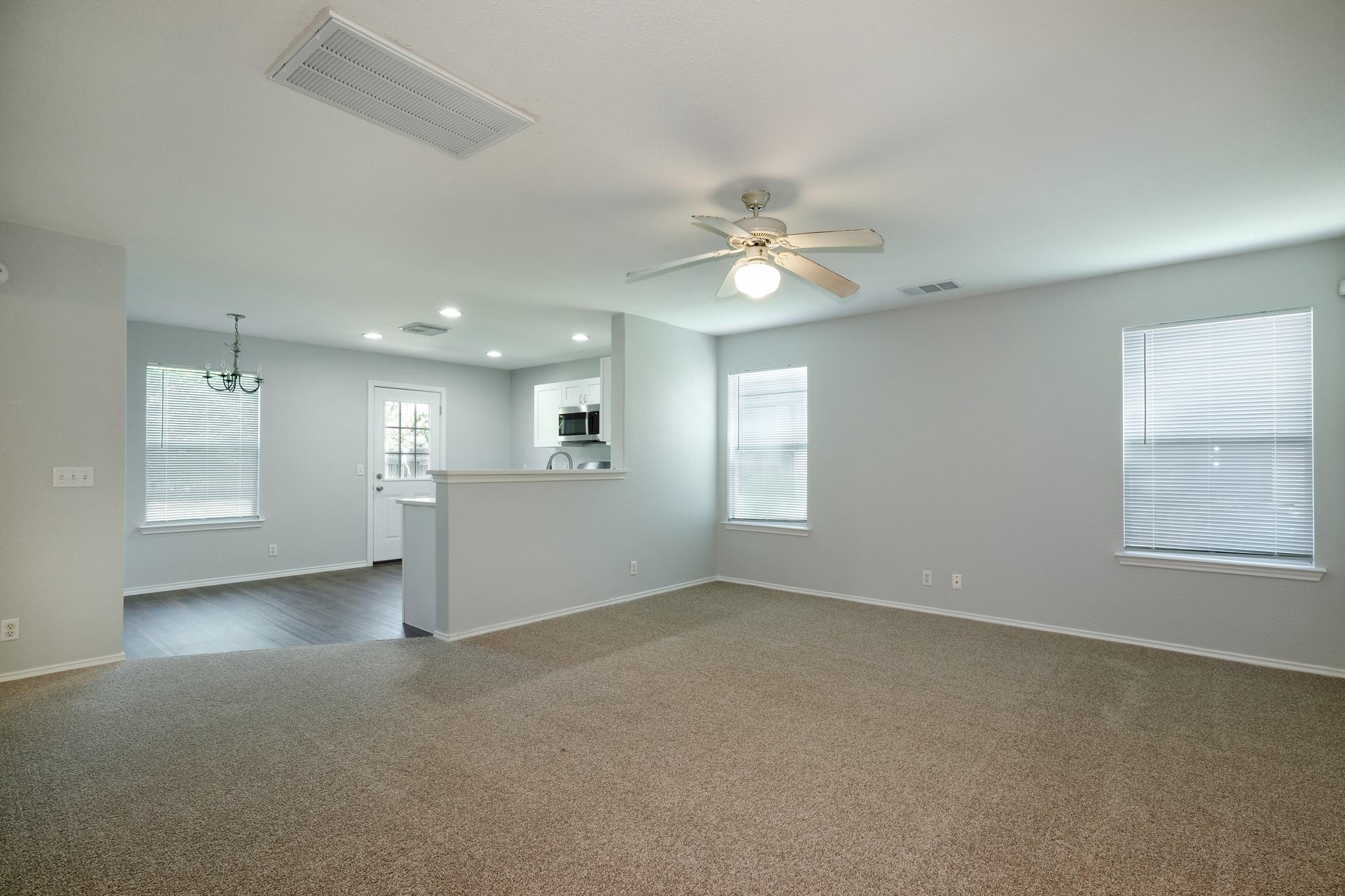 14312 Cummins Way Property Photo 2