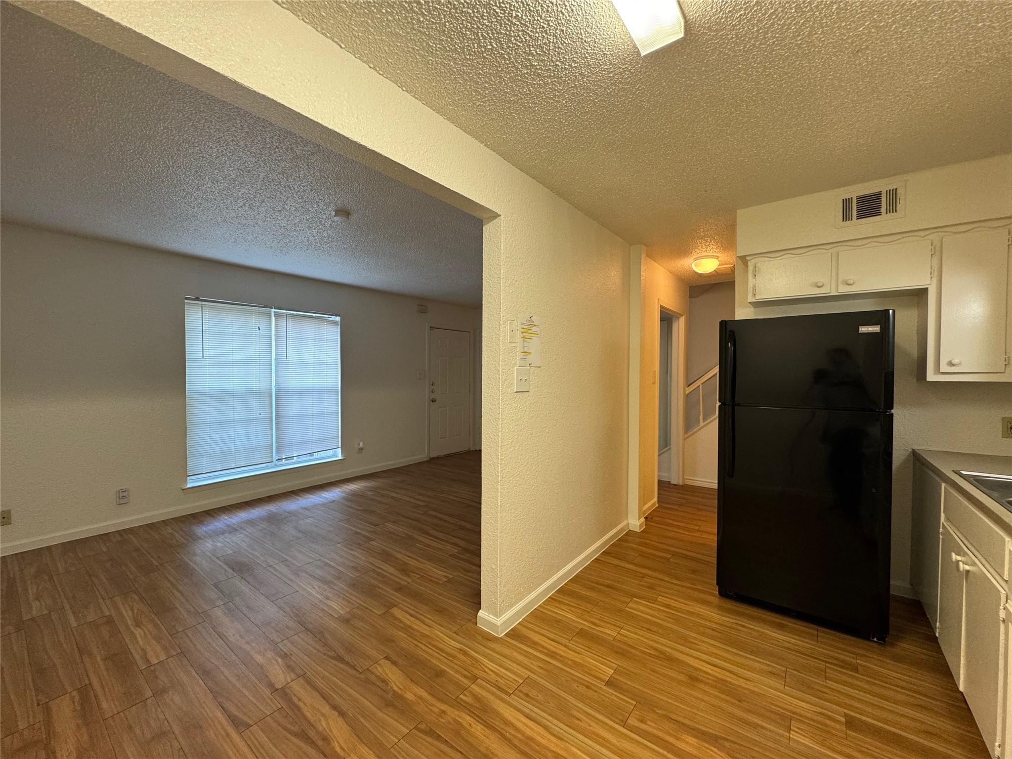 4810 West Wind Trl #102 Property Photo 4