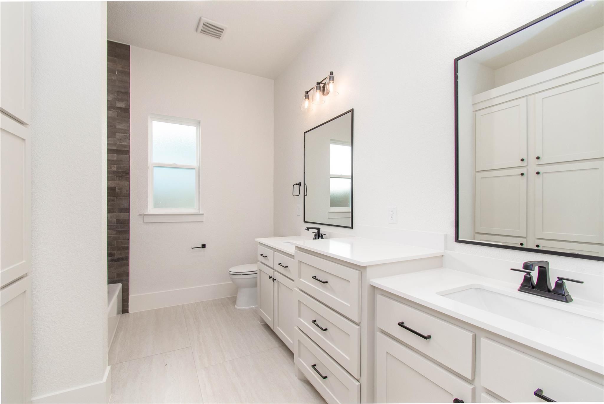 1713 Kellan Dr Property Photo 31