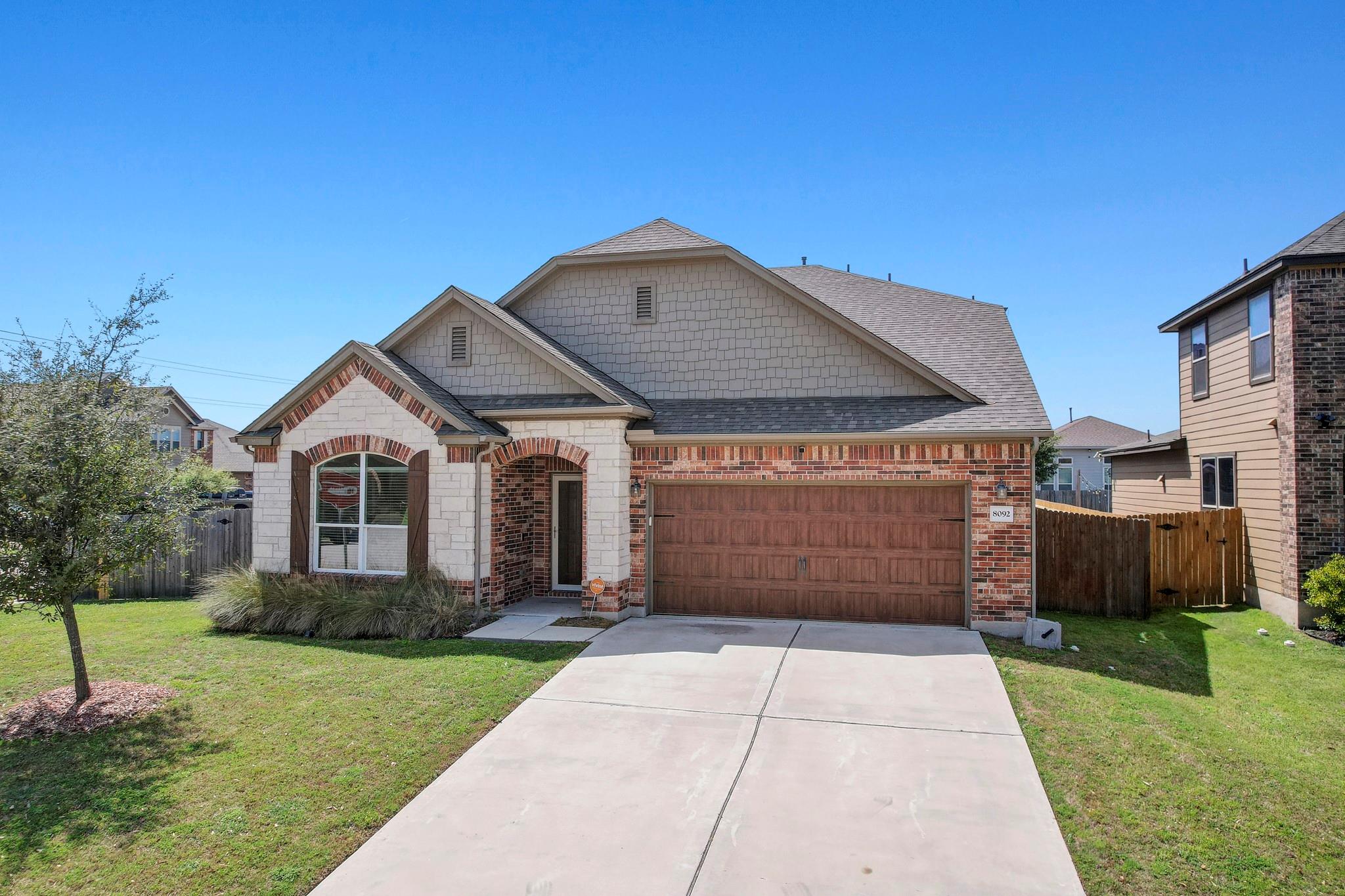 8092 Gato Ln Property Photo 3