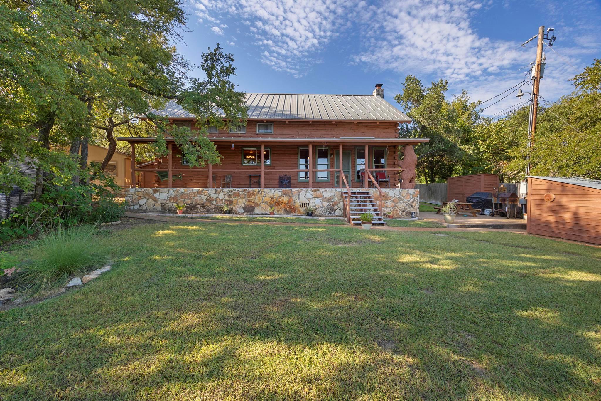 707 Cat Hollow Club Dr Property Photo 3