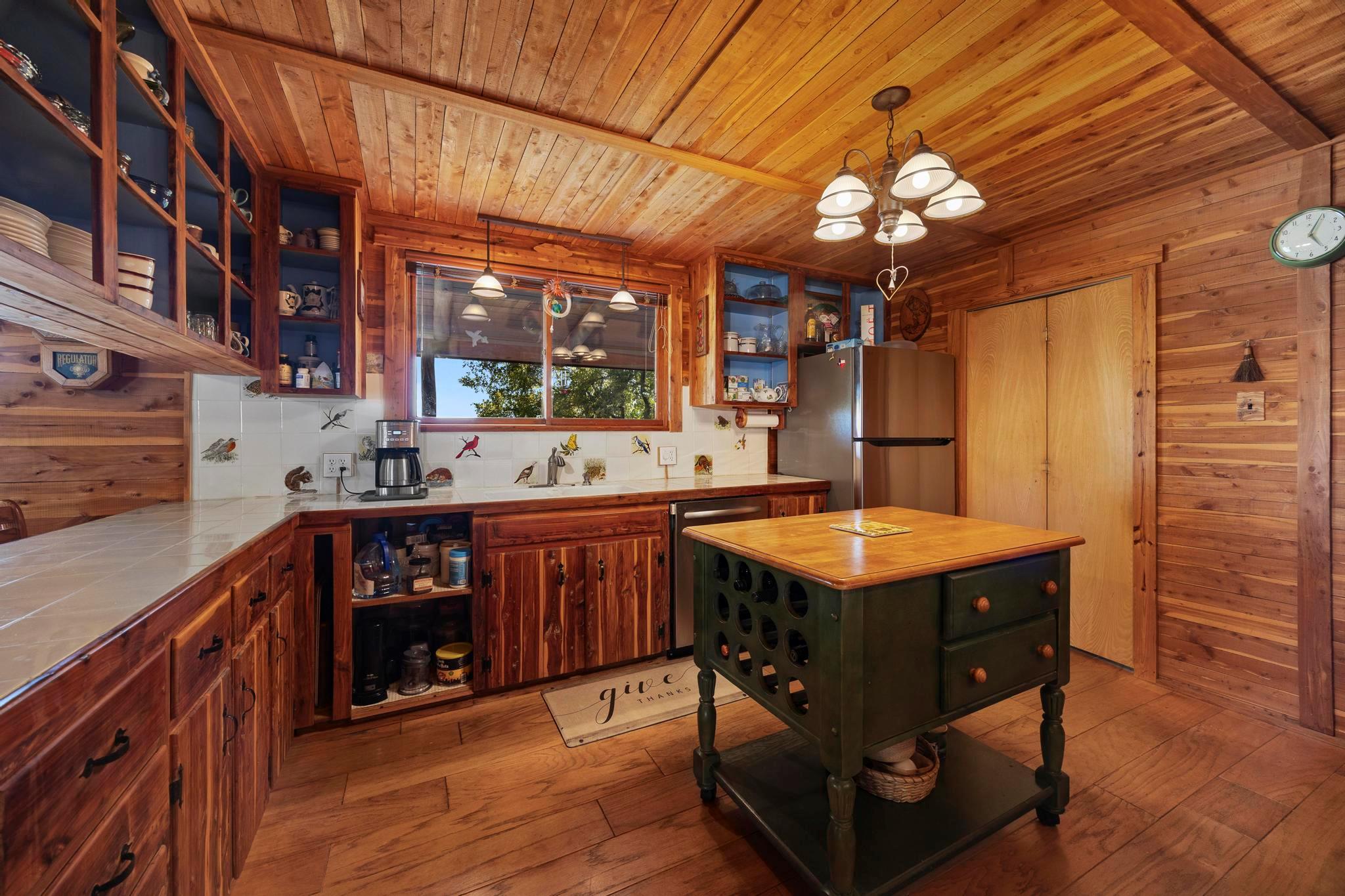 707 Cat Hollow Club Dr Property Photo 10