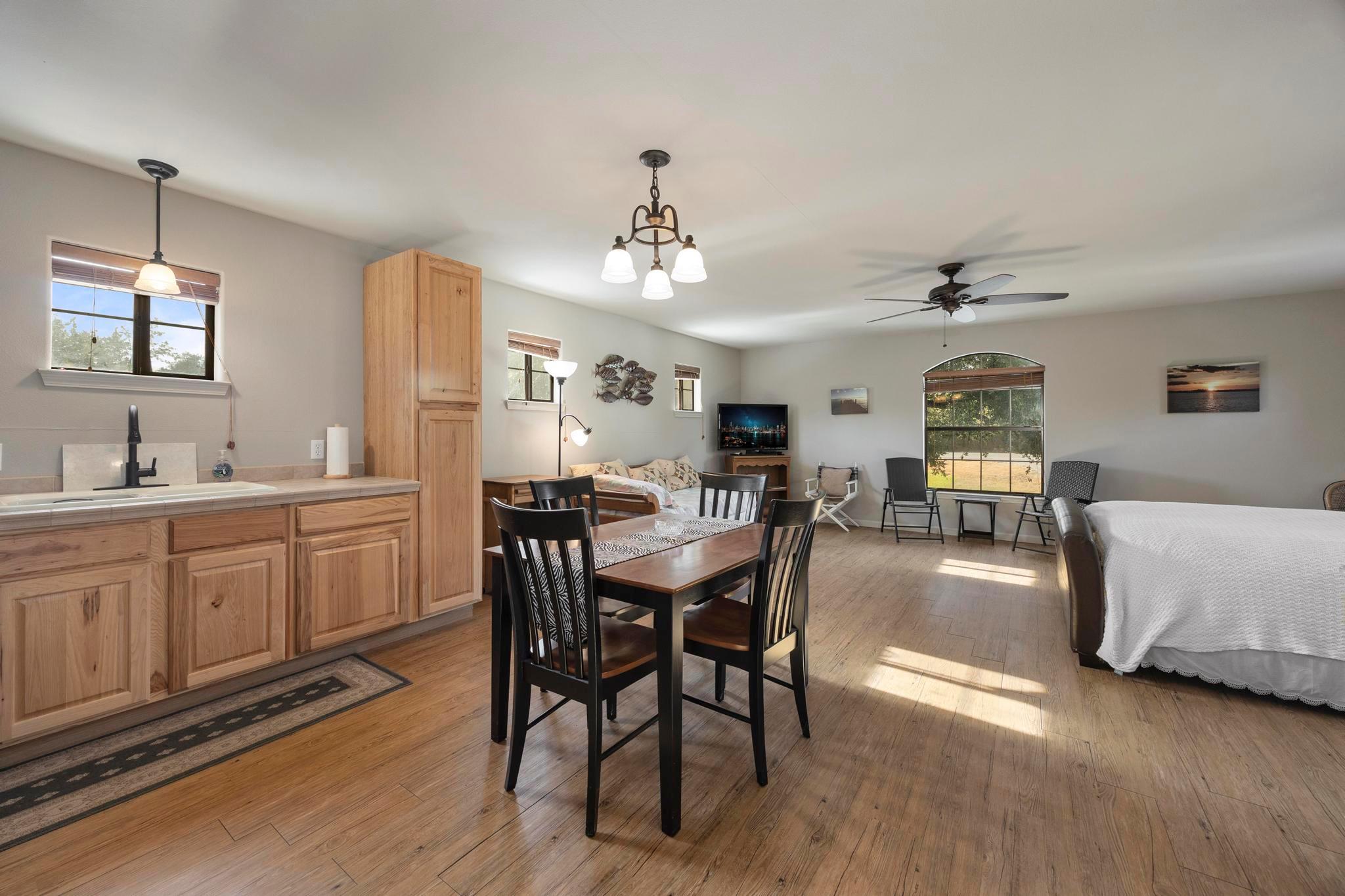 707 Cat Hollow Club Dr Property Photo 33