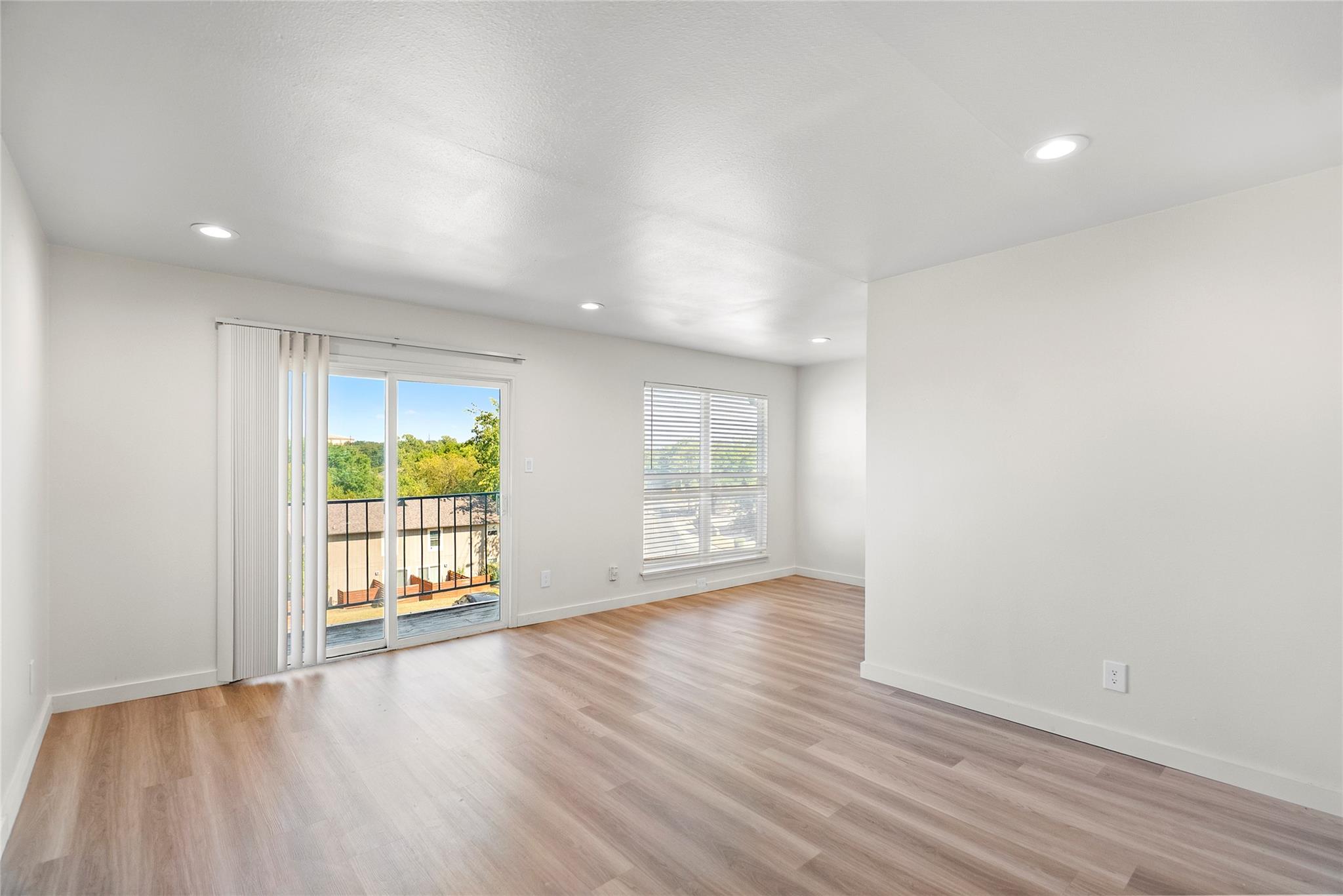 3819 Southway Dr #120 Property Photo 1