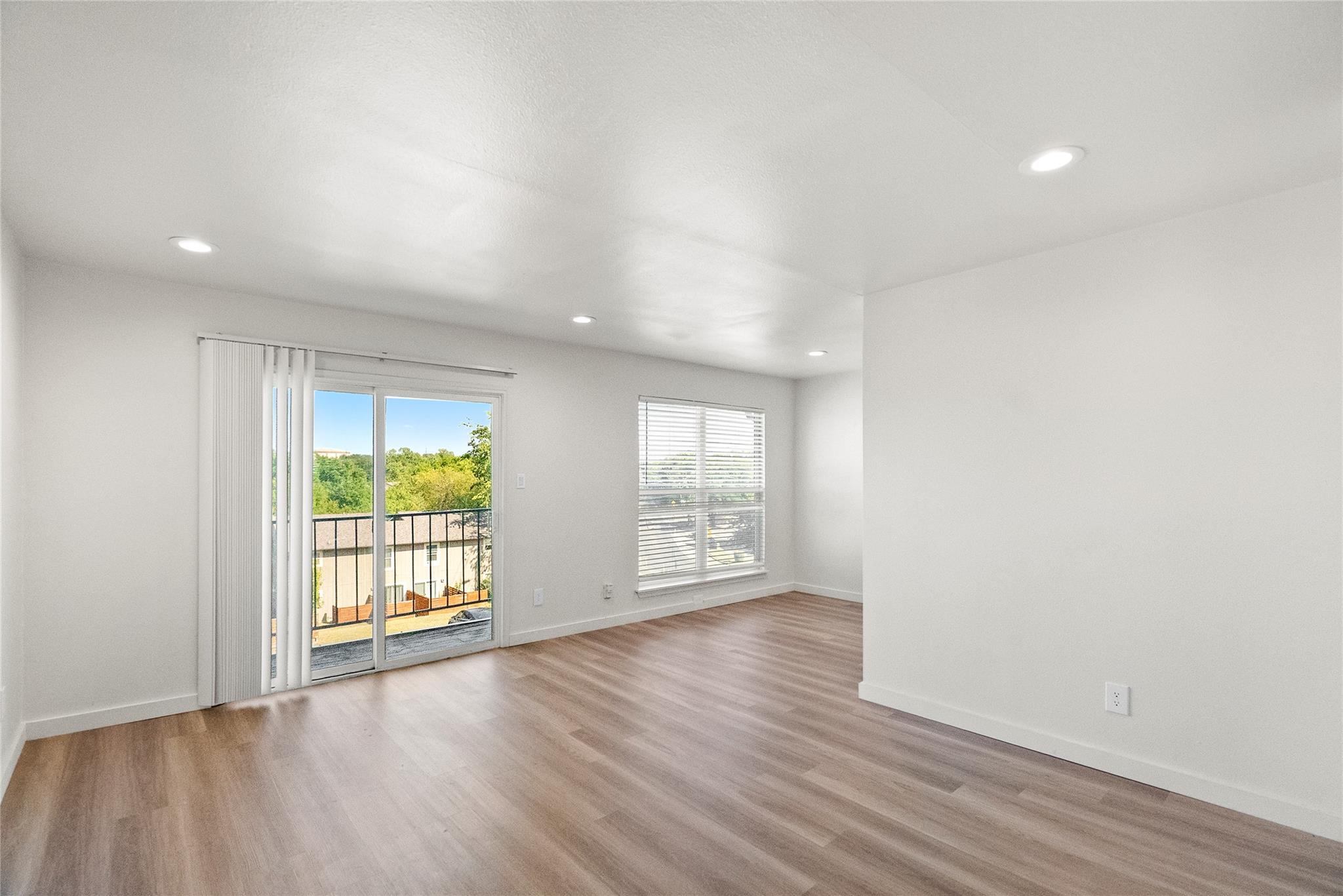 3819 Southway Dr #120 Property Photo 2