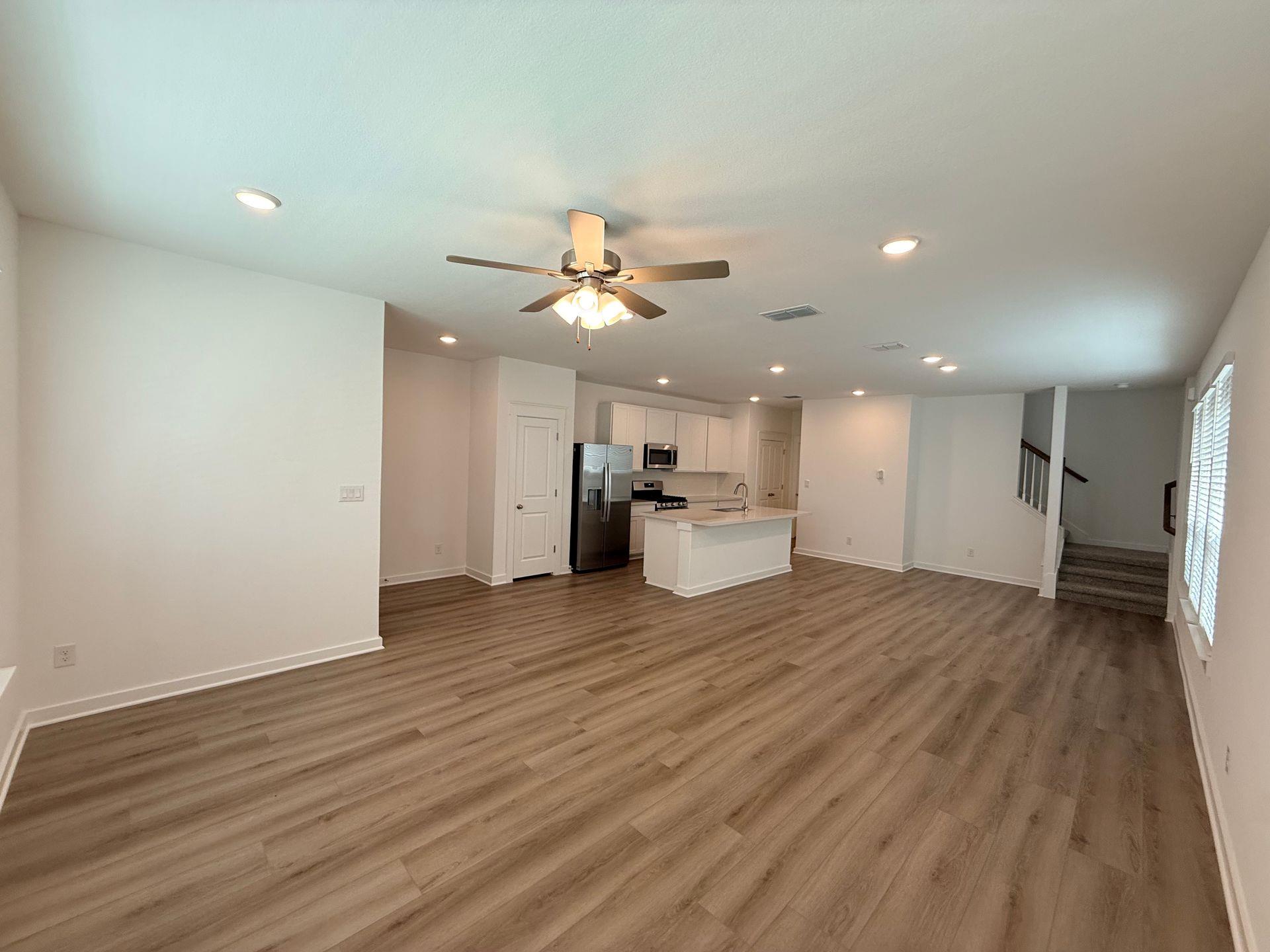124 Hartson Dr Property Photo 3