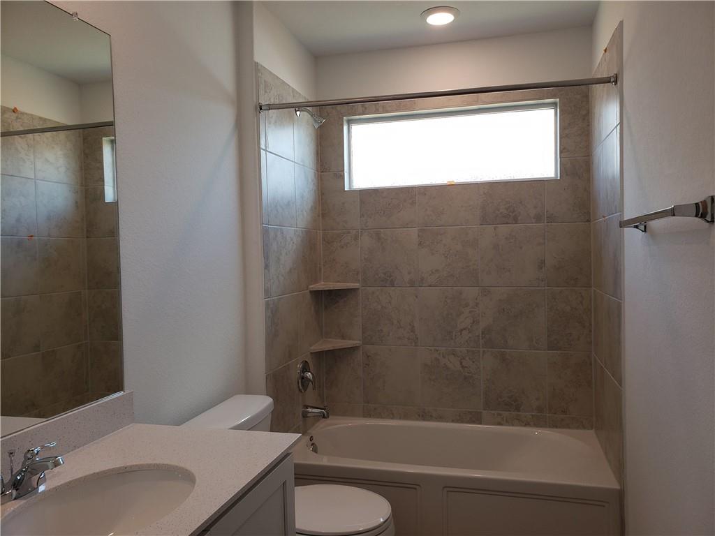 109 Red Buckeye St Property Photo 7