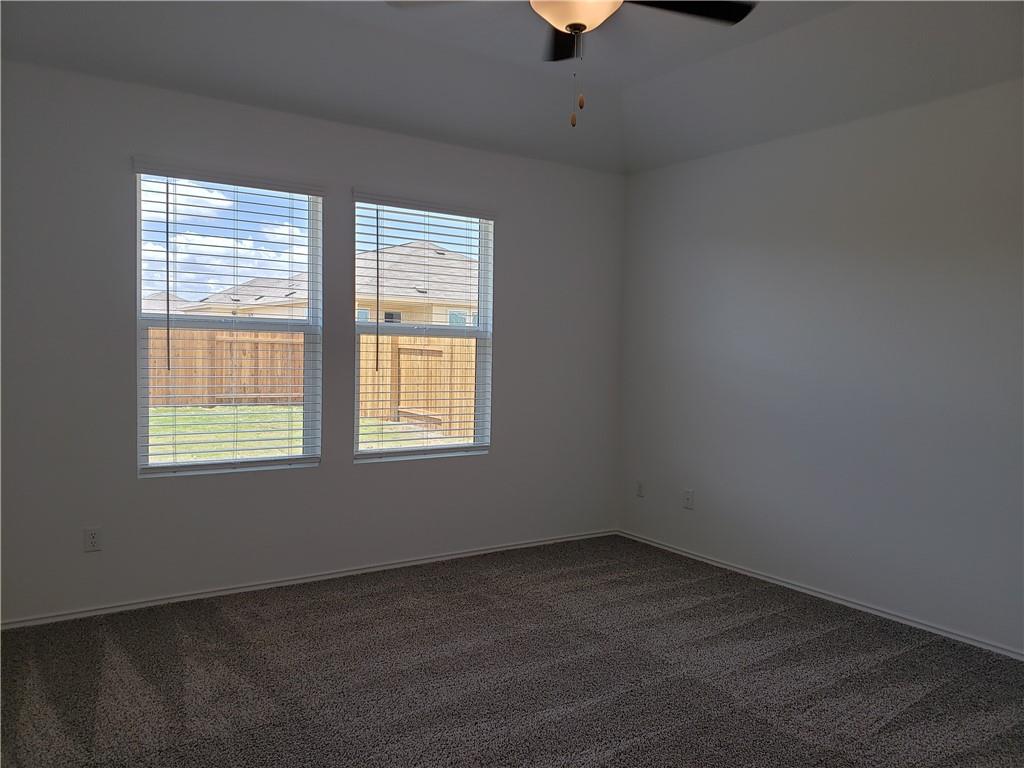 109 Red Buckeye St Property Photo 15
