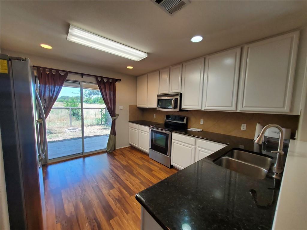 11208 Ashbrook Dr Property Photo 6