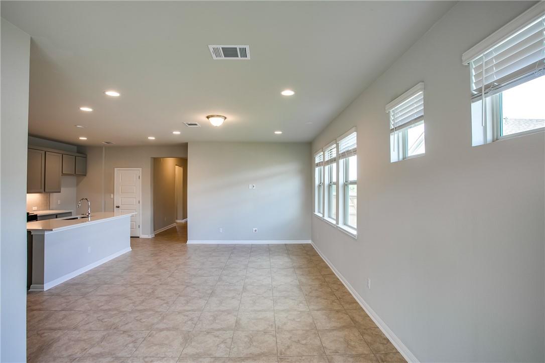 1132 Oak Chase Way Property Photo 7
