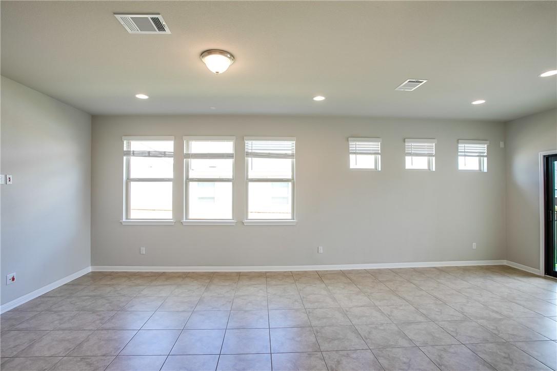 1132 Oak Chase Way Property Photo 8