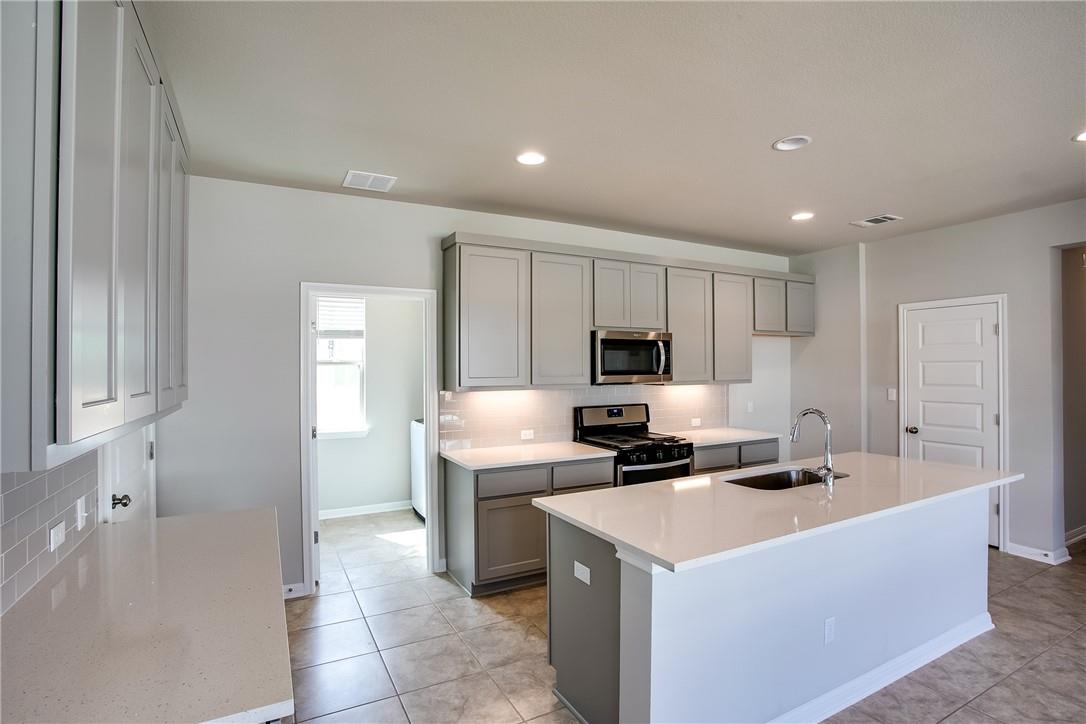 1132 Oak Chase Way Property Photo 10