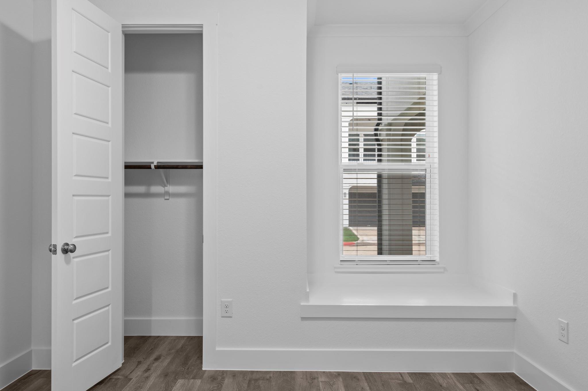 1664 Hillside Terrace None #3816 Property Photo 6