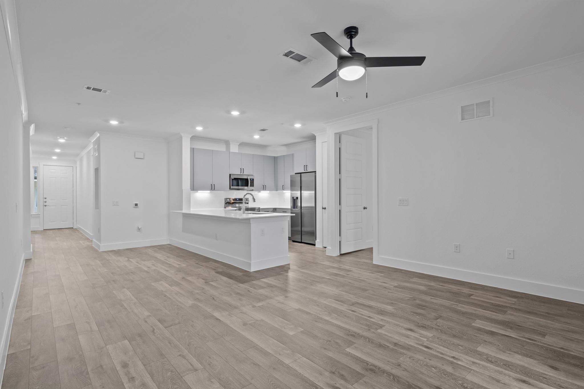1664 Hillside Terrace None #3816 Property Photo 10