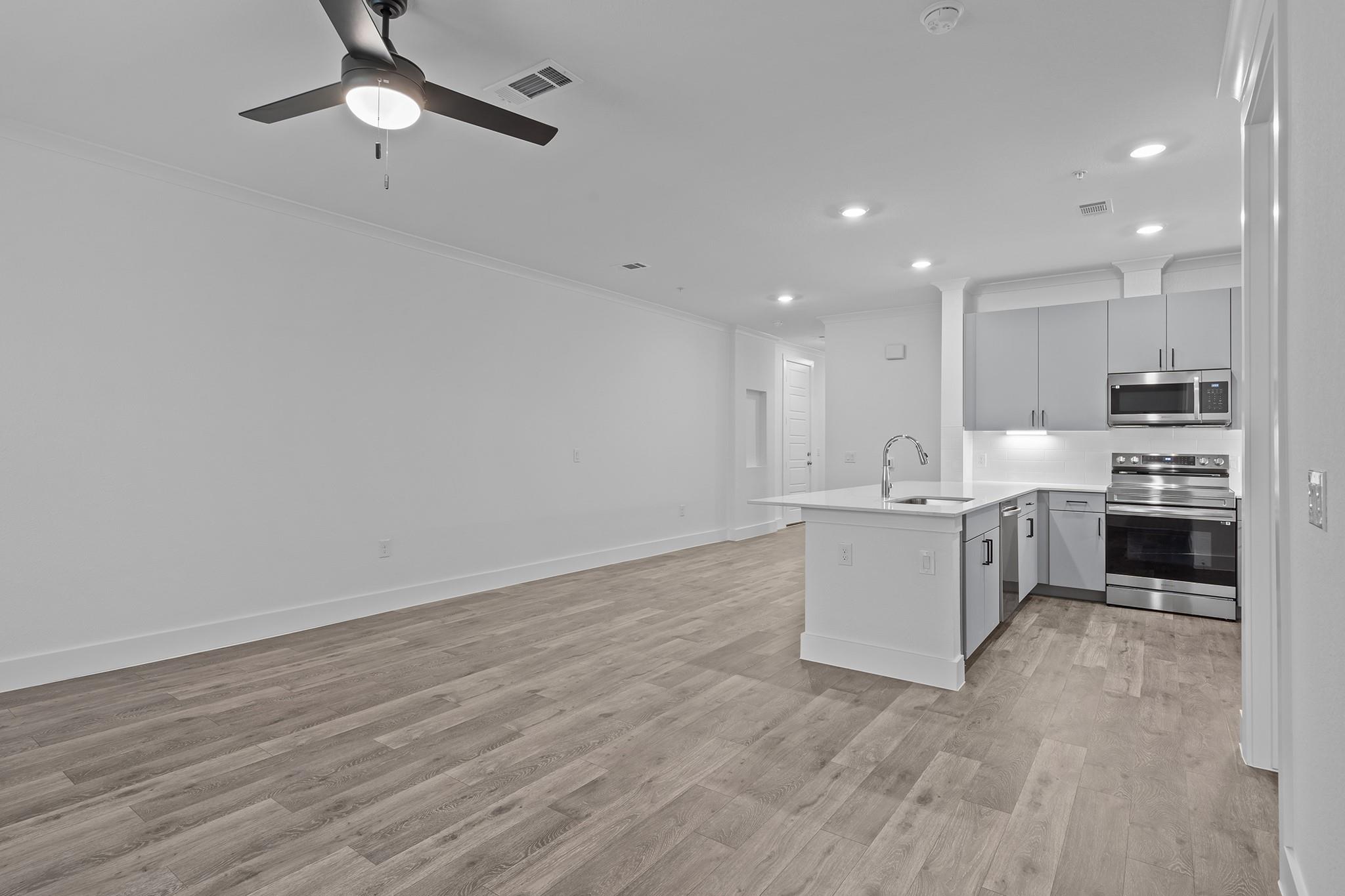 1664 Hillside Terrace None #3816 Property Photo 15