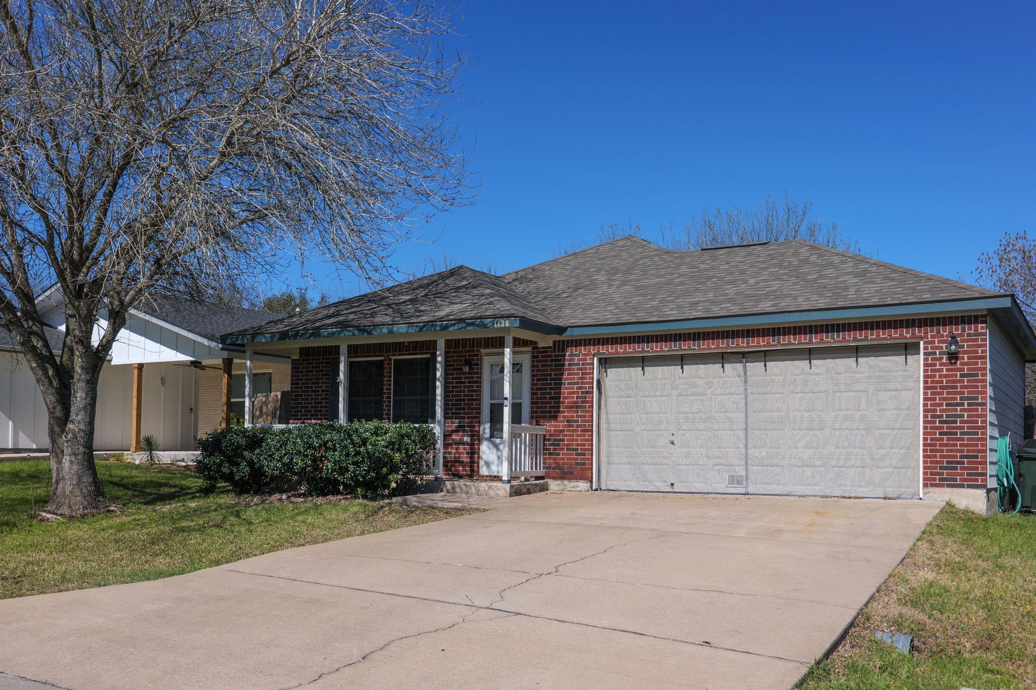 1128 Overlook Way Property Photo