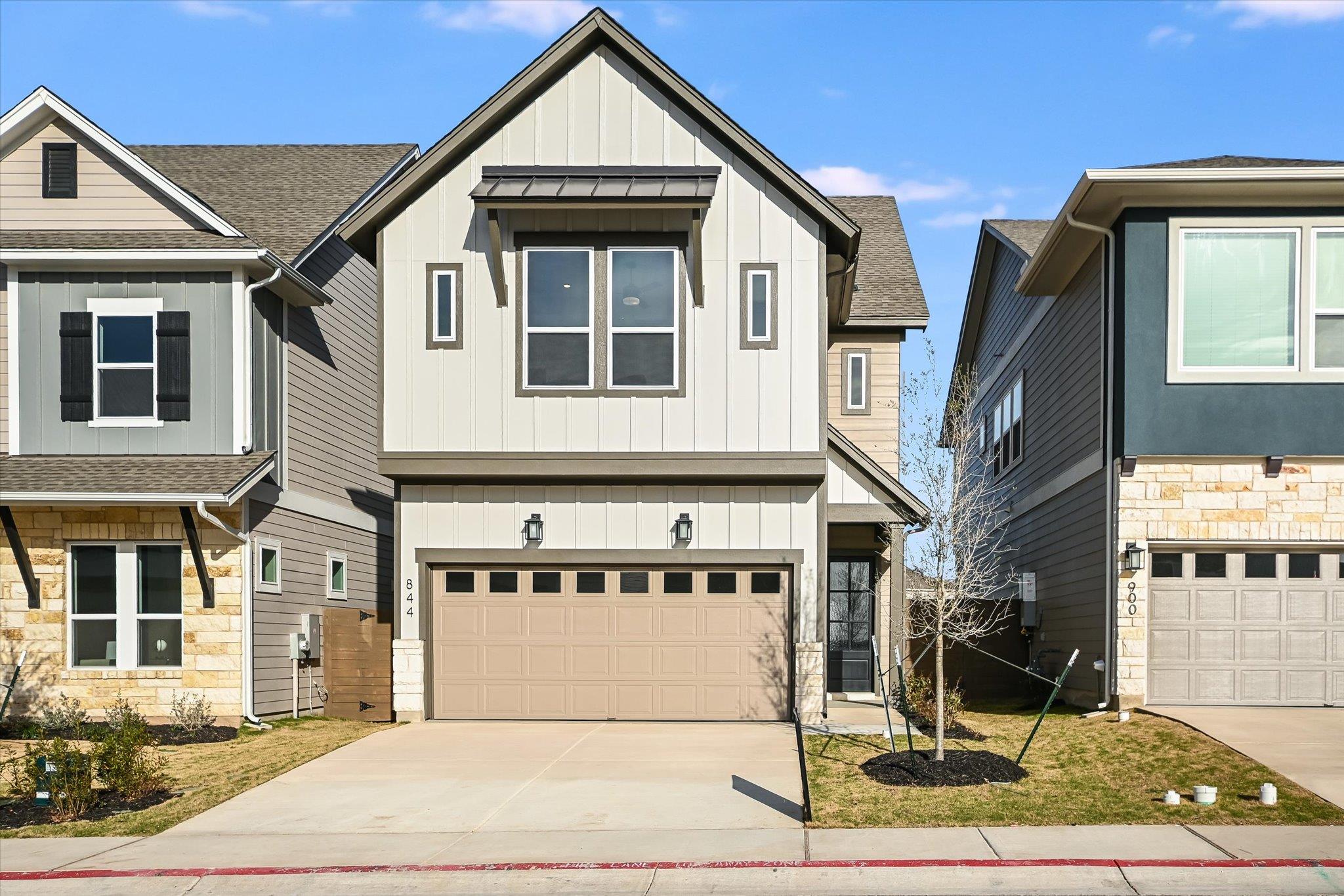 844 Venus Cir Property Photo 1