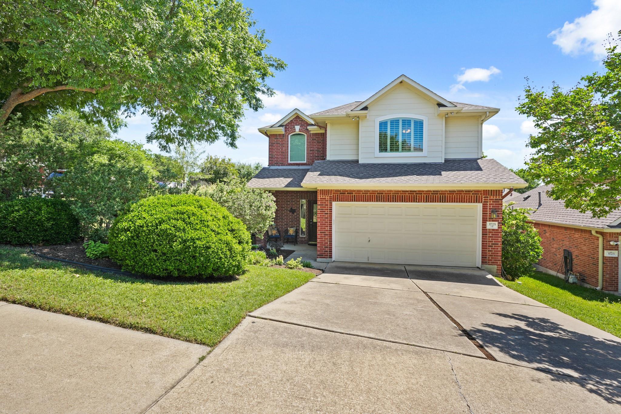 3725 Birdhouse Dr Property Photo