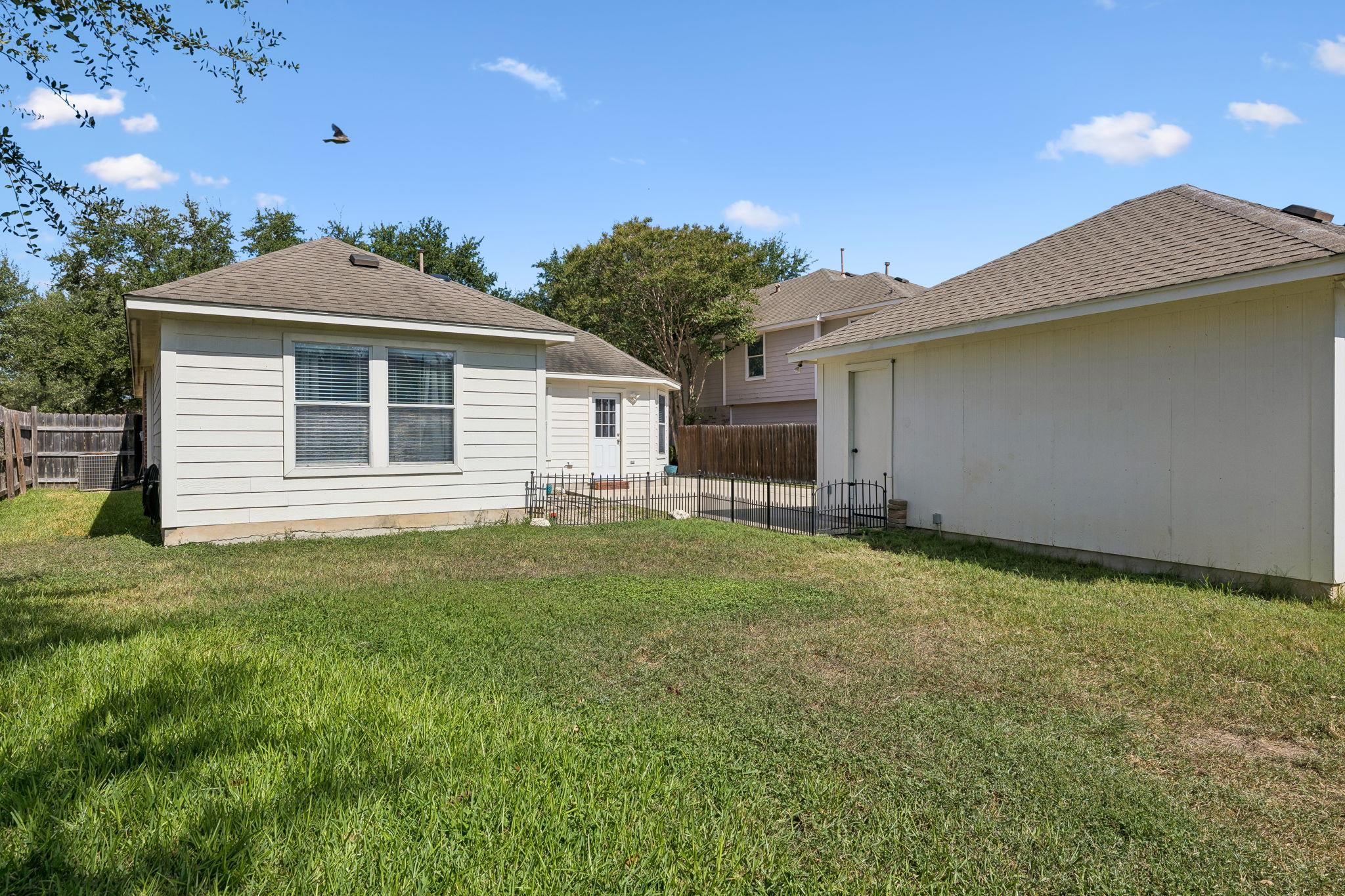 159 Invierno St Property Photo 6